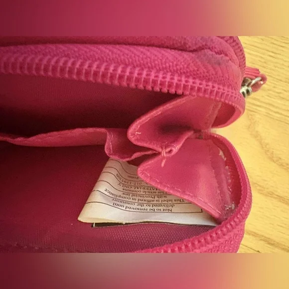 ✨ Barbie Wristlet Wallet – Nostalgic Organizer with Key Hooks ✨ - Picture 4 of 6